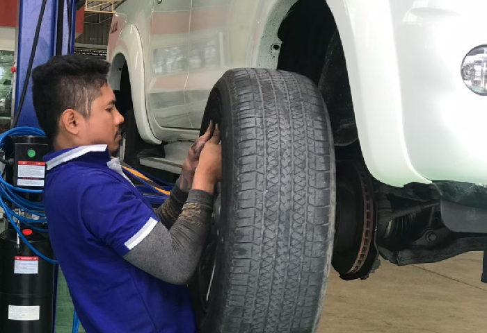 เปลี่ยนยางรถยนต์ เปลี่ยนยางรถยนต์