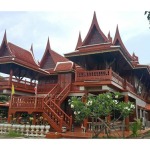 ฉัตร์บริบูรณ์ ทรงไทย - ฉัตร์บริบูรณ์ ทรงไทย