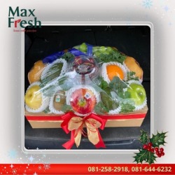 Premium fruits market
