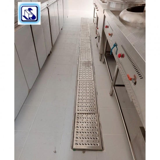 Installation of stainless steel drainage pipes stainless steel gutter  stainless steel kitchen drain  Installation of stainless steel drainage troughs 