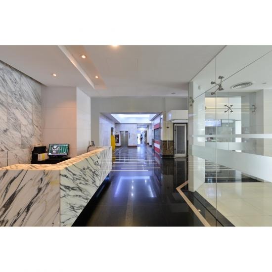Office for rent near Ploenchit Office for rent Bangkok  office Building 