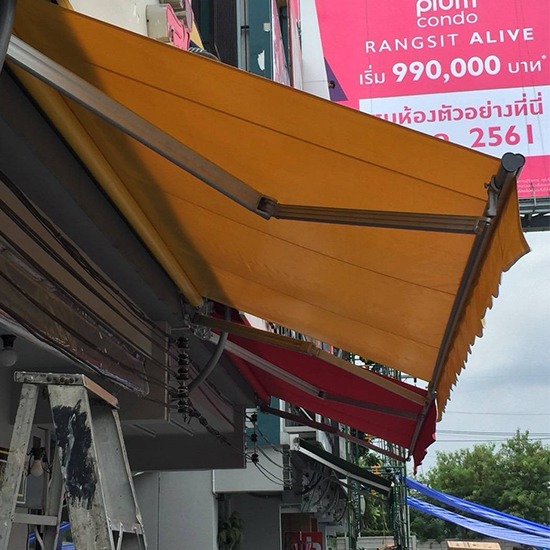 กันสาดผ้าใบอัตโนมัติ ผ้าใบอัตโนมัติระบบรีโมทไฟฟ้า 