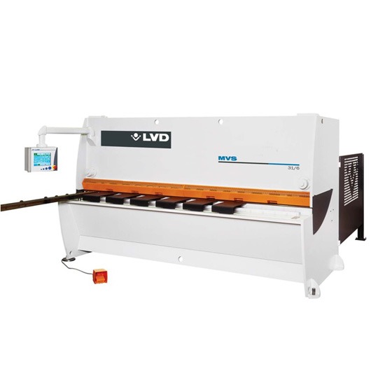 เครื่องตัดเหล็กแผ่นระบบ CNC รุ่น MVS Series