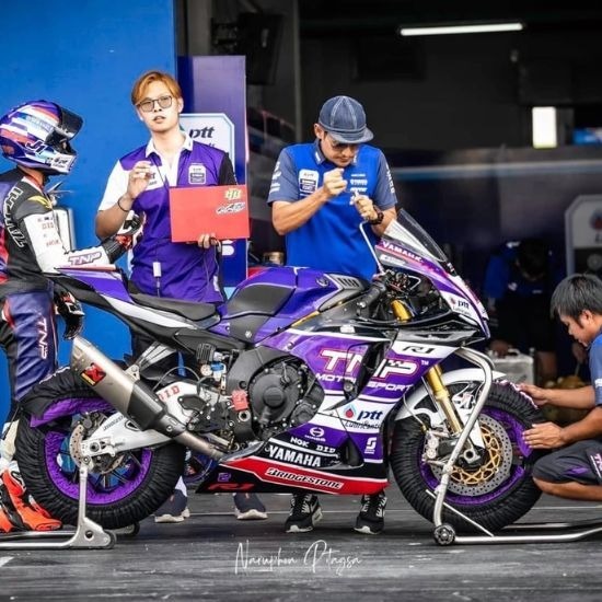 มีทีมช่างที่มีประสบการณ์คอยดูแลสำหรับการเข้าร่วมการแข่งขันที่จัดขึ้นทั้งในไทยและต่างประเทศ มีทีมช่างที่มีประสบการณ์คอยดูแลสำหรับการเข้าร่วมการแข่งขันที่จัดขึ้นทั้งในไทยและต่างประเทศ 